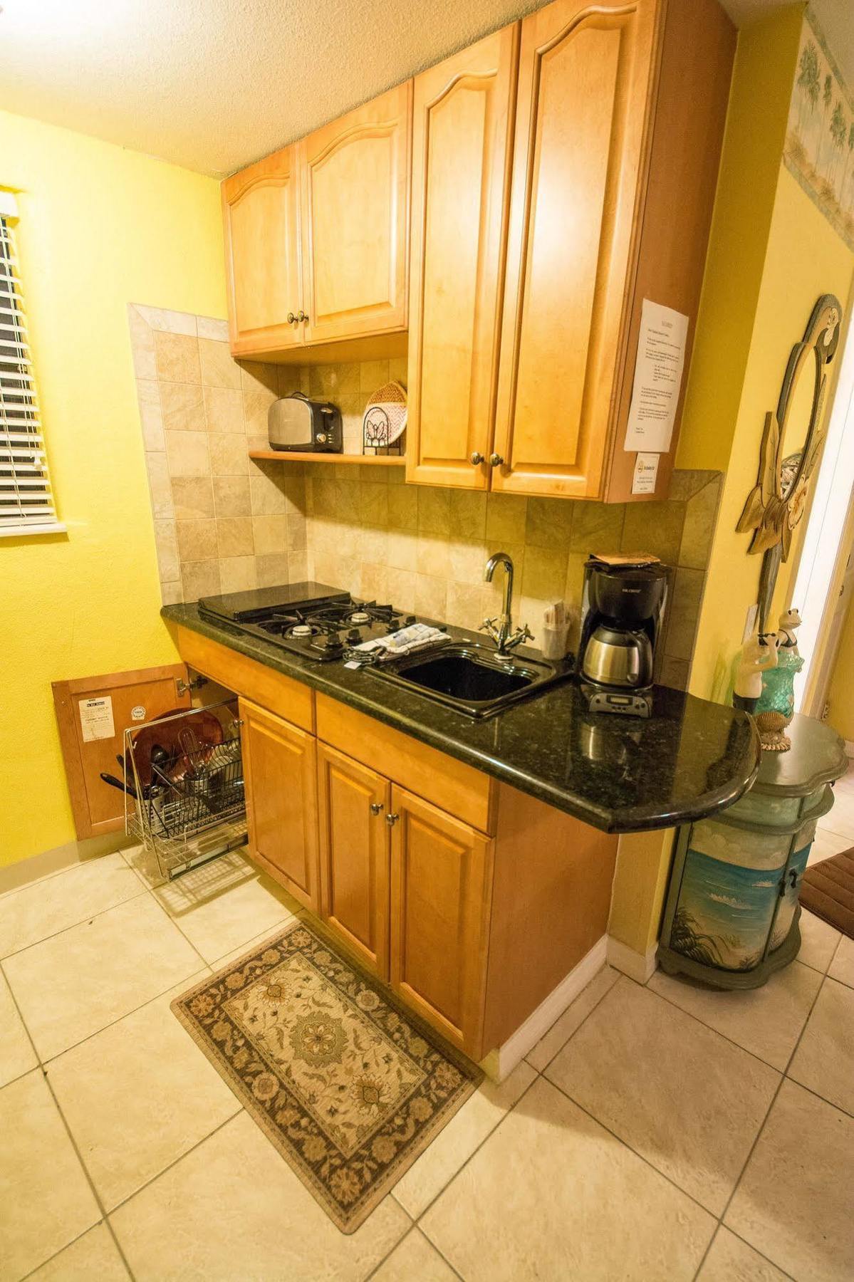 Camelot Beach Suites Clearwater Beach Exteriör bild