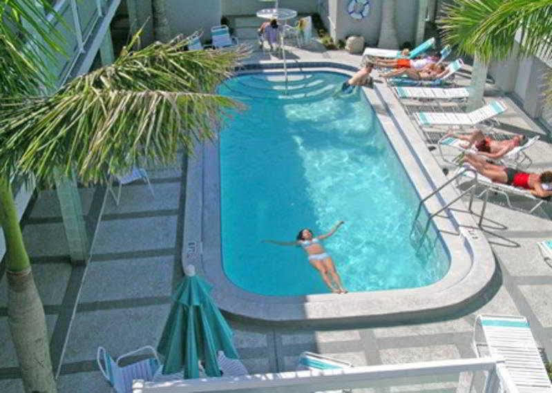 Camelot Beach Suites Clearwater Beach Exteriör bild